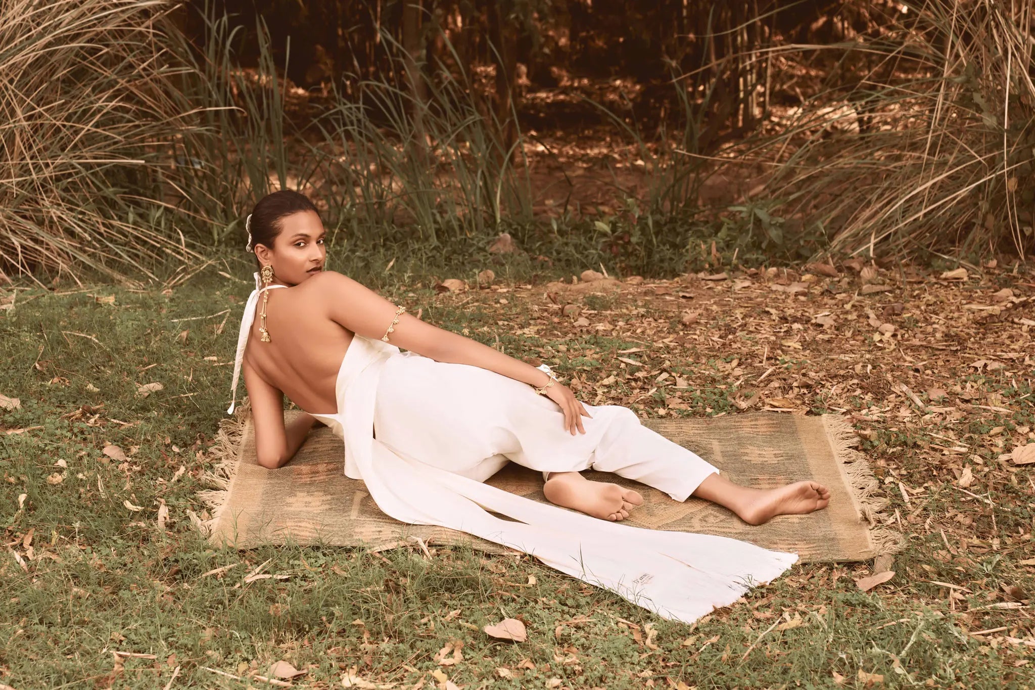 D'muri Spring Summer 2026 campaign women in heirloom slow-fashion editorial, natural light