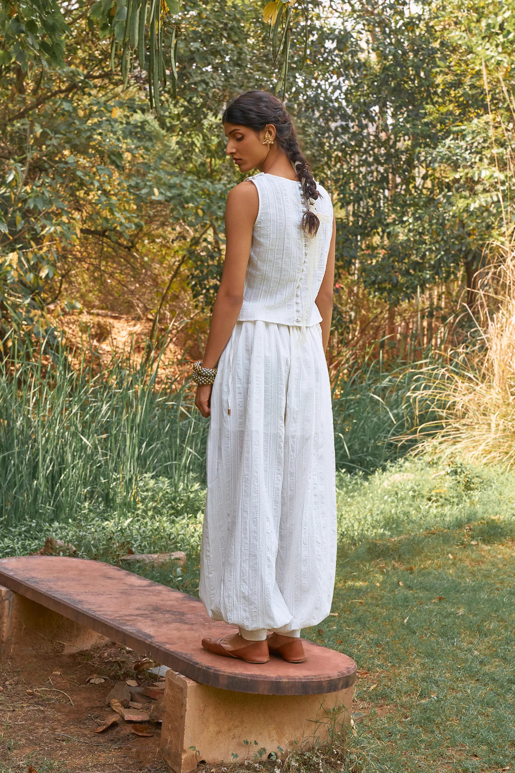 D'muri The Lantern Trouser back view of gathered lantern-shaped trouser