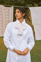 D'muri The Savile Shirt Dress side silhouette, belted waist and clean lines