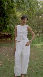 D'muri The Lantern Trouser voluminous lantern trouser in motion, full gathered silhouette